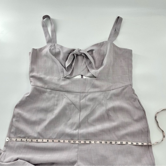 Roxy Glen Plaid Jumpsuit Spring WAYF Neutral Front Cutout Plus Size 3X NWT - Picture 11 of 14